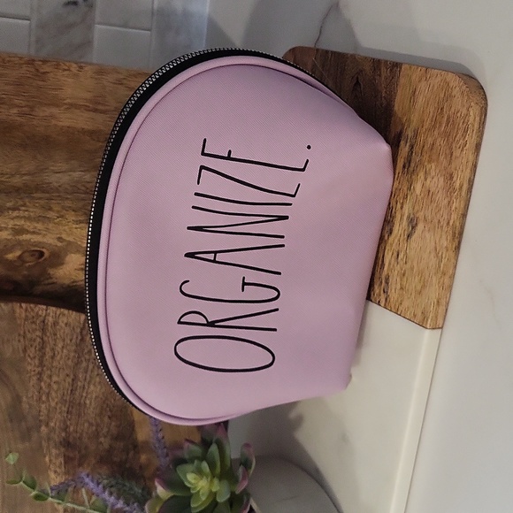Rae Dunn Organization Makeup Bag - Picture 2 of 5
